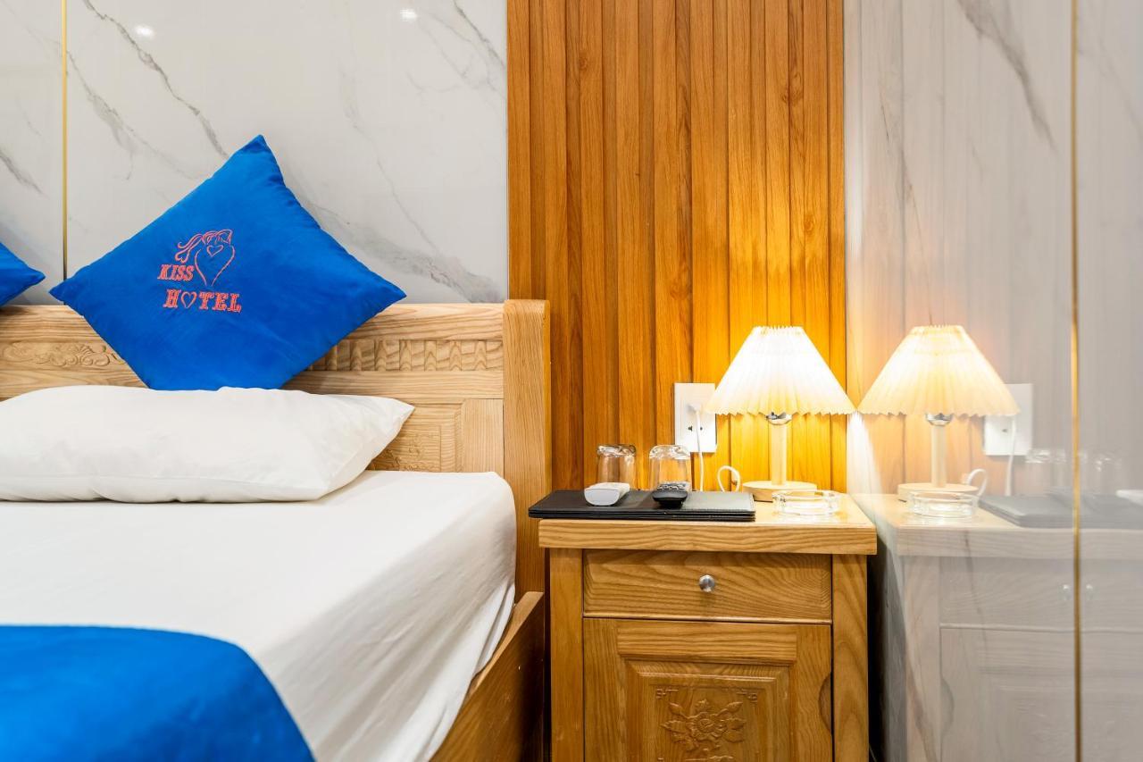 Kiss Hotel Tan Binh Ho Chi Minh City Exterior photo